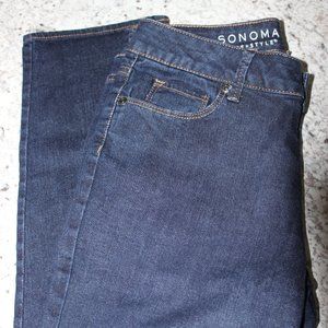 Jean Capri Mid Rise Size 2